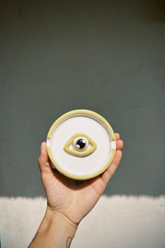 👁️